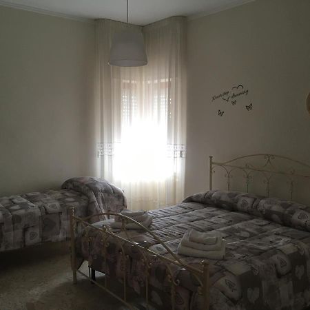 B&B Al Campanile Taranto Eksteriør billede