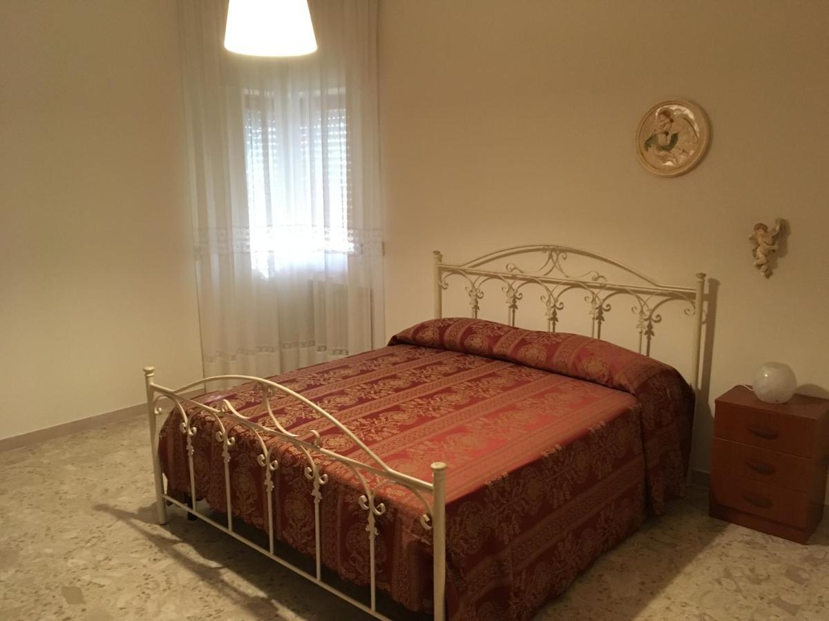 B&B Al Campanile Taranto Eksteriør billede