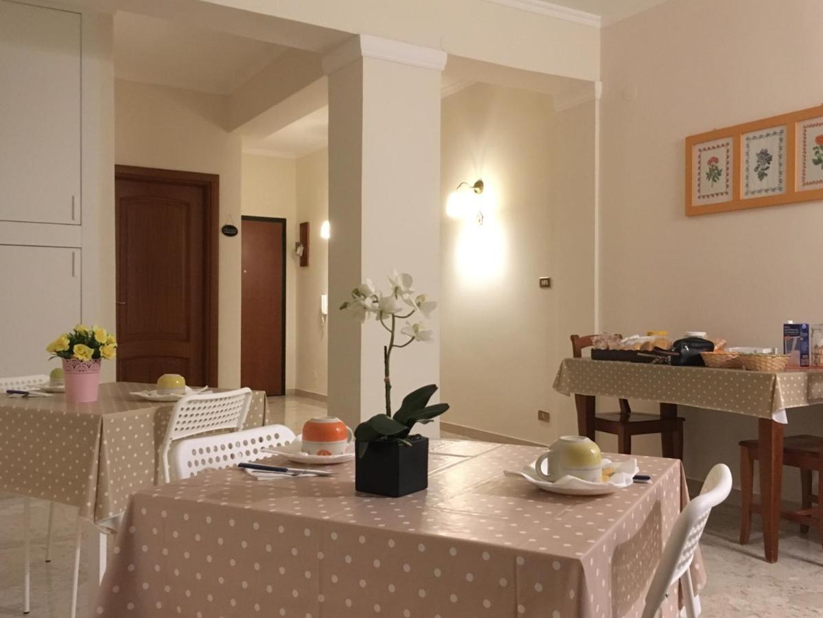 B&B Al Campanile Taranto Eksteriør billede