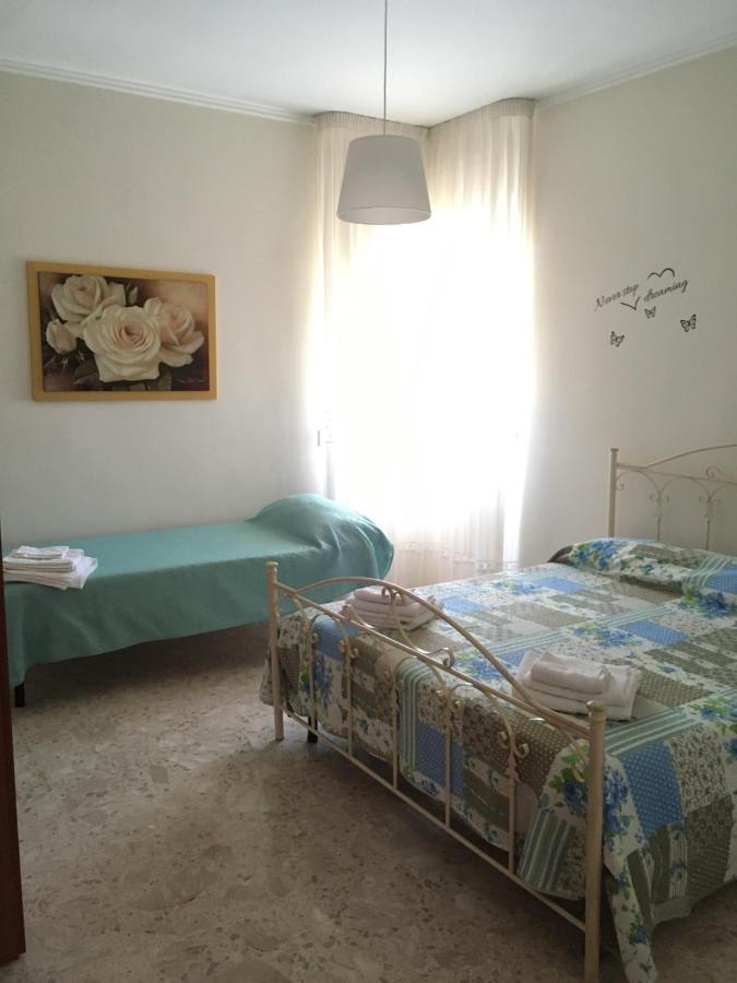 B&B Al Campanile Taranto Eksteriør billede