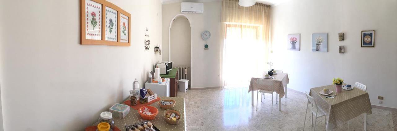 B&B Al Campanile Taranto Eksteriør billede