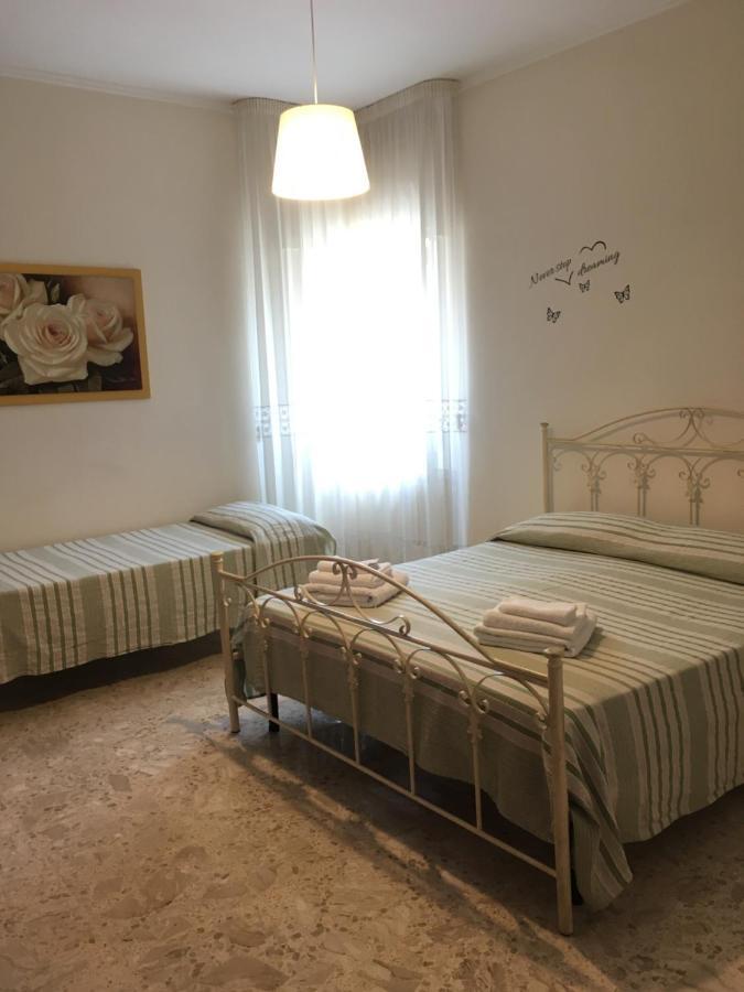 B&B Al Campanile Taranto Eksteriør billede